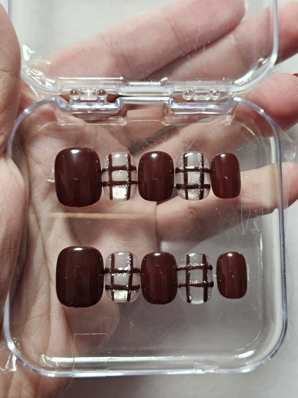 Clear Brown Patterned Press-On Nail Set for Phones & Accessories